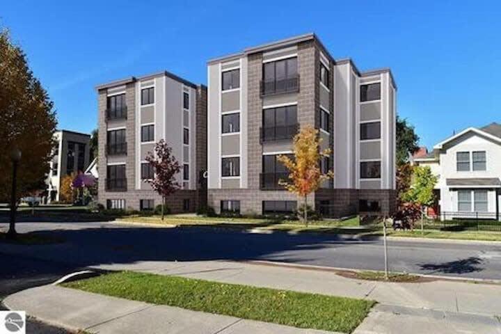 Downtown Traverse City Condo - Capri 209 Εξωτερικό φωτογραφία